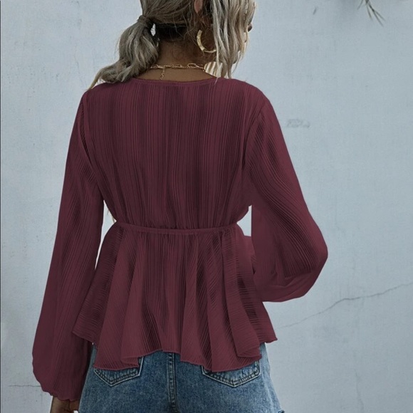 Red blouse - Picture 3 of 3